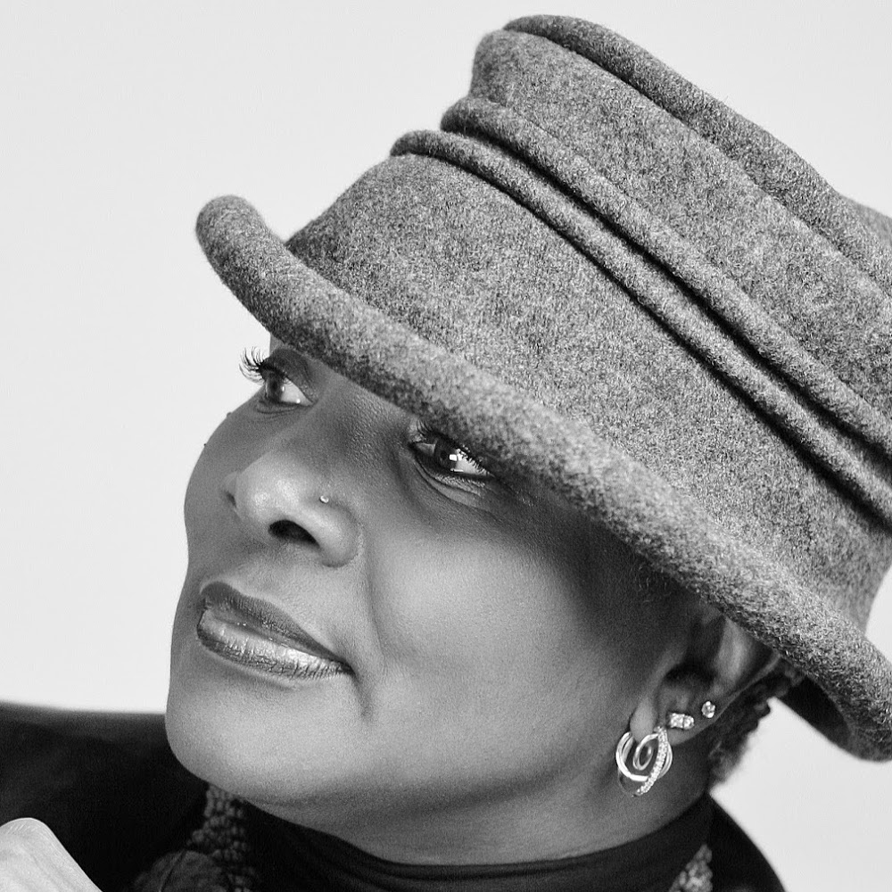 Meet your Posher, Debra